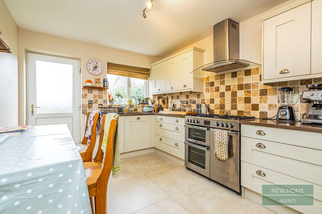 Property photo 2 of 23 Photo 16