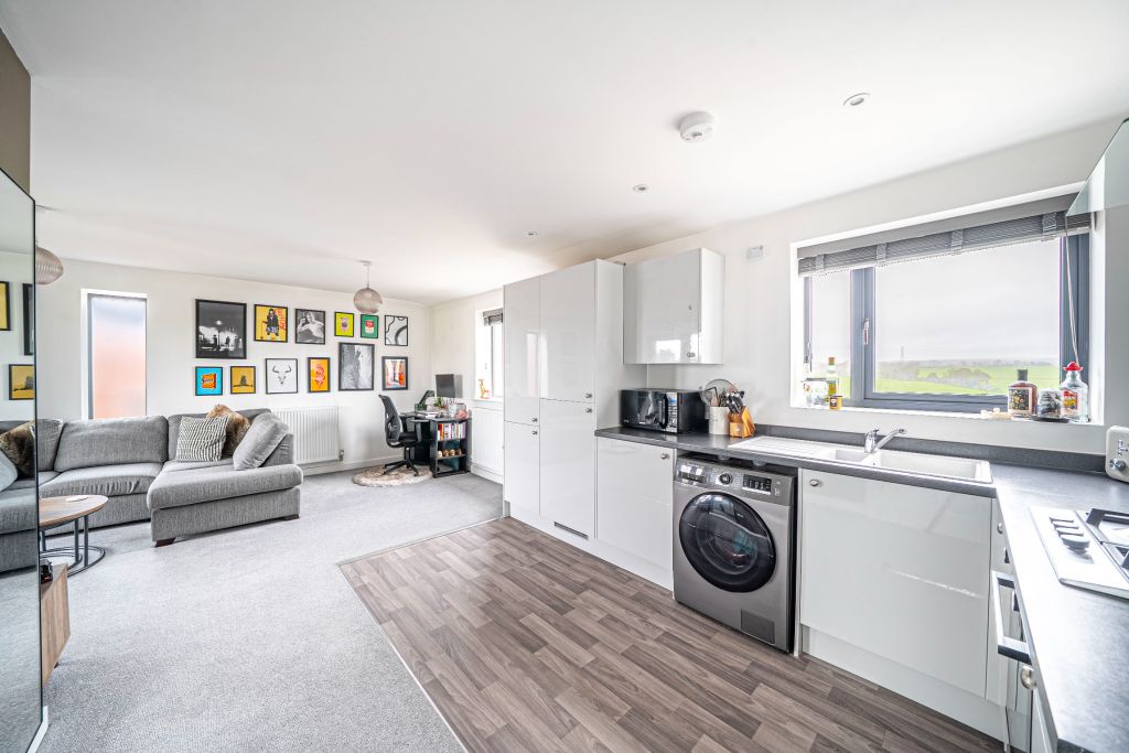 Property photo 3 of 22