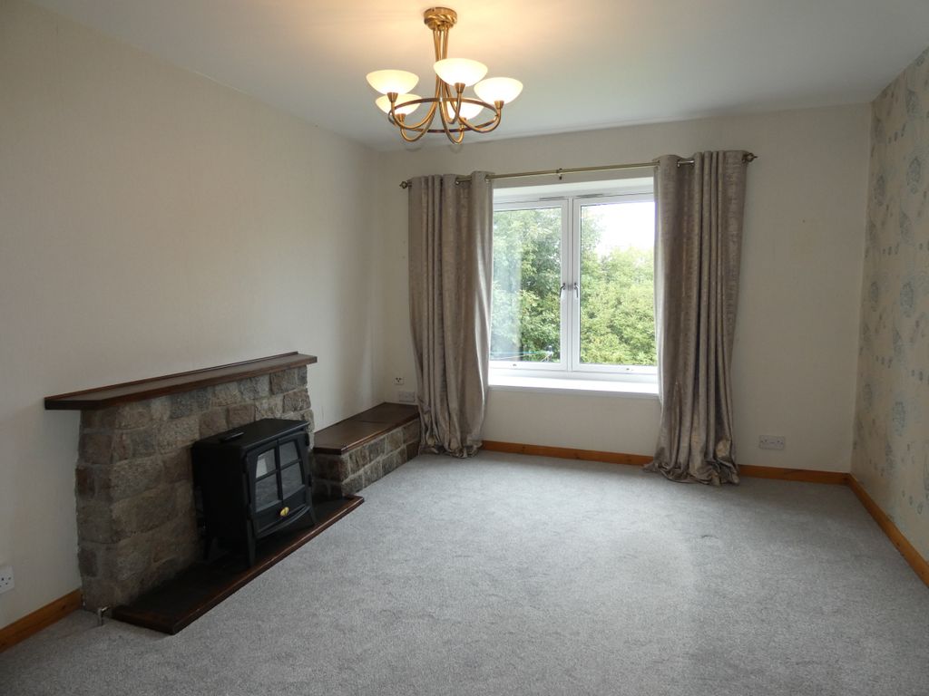 Property photo 2 of 19 Lounge