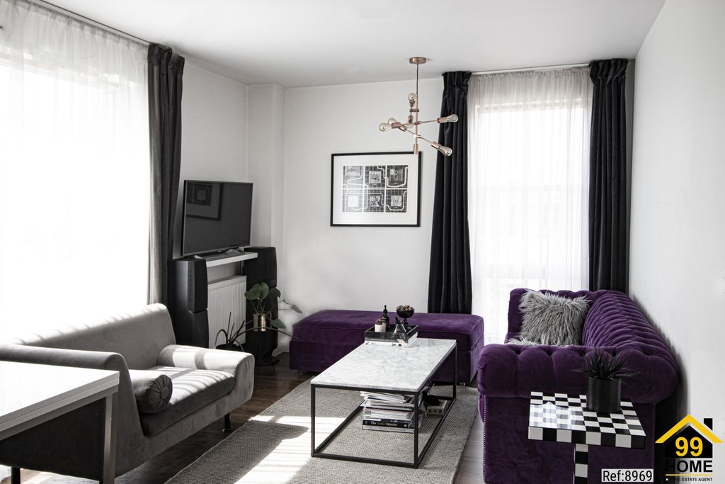 Property photo 1 of 12 Photo 0