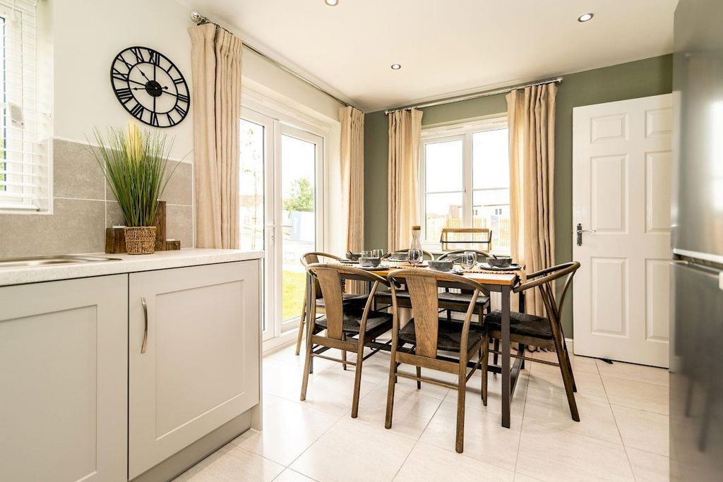Property photo 2 of 8 Renmore_Dining.Jpg