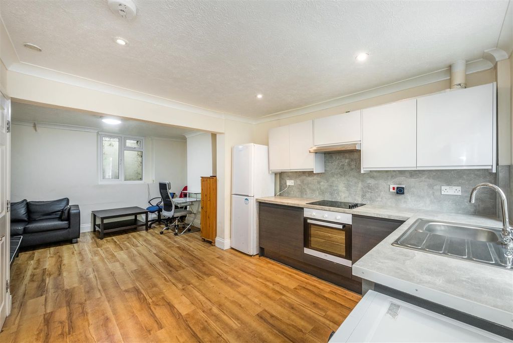 Property photo 3 of 13 Kitchen/Living Room