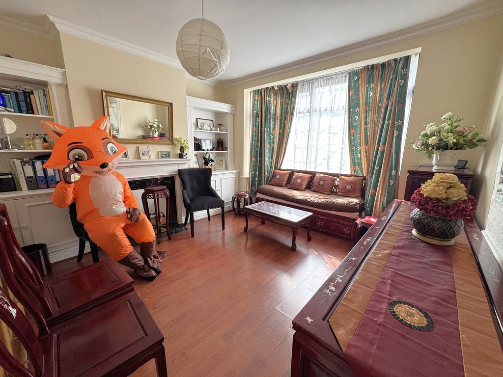 Property photo 3 of 20