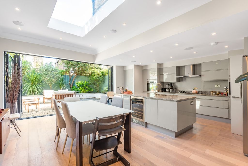 Property photo 1 of 24 901097 (4)