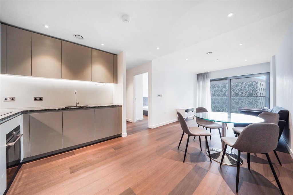 Property photo 2 of 16 Flat 602, 10 Cutter Lane - Yitllm9Mjelolzbhfj6B.Jp