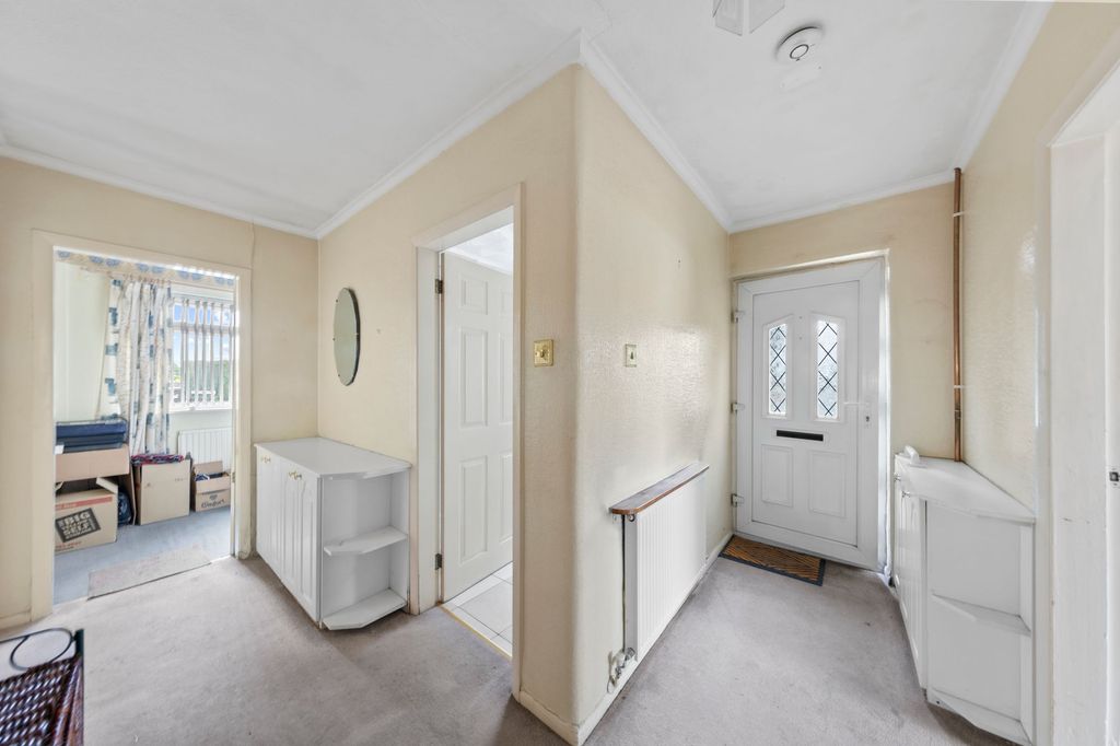 Property photo 2 of 26