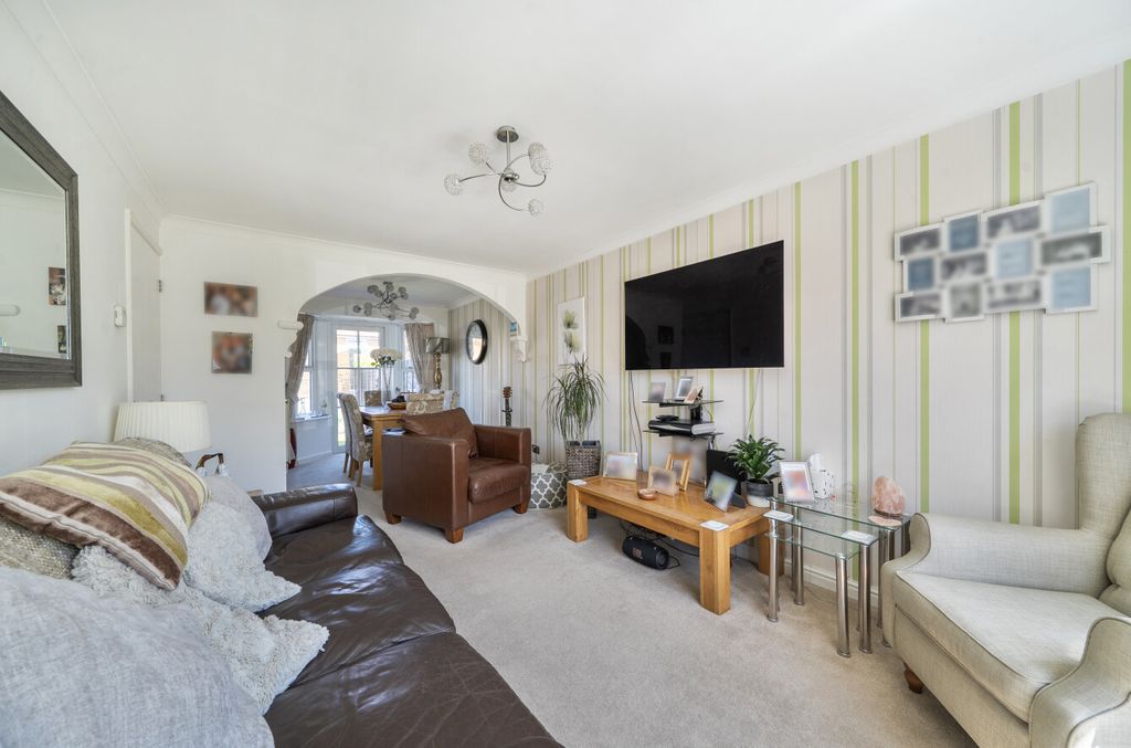 Property photo 3 of 16 1464598-26-6A0F6d...