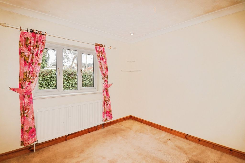Additional image 10 of 2 bed detached bungalow for saleRedenhall Road, Harleston IP20