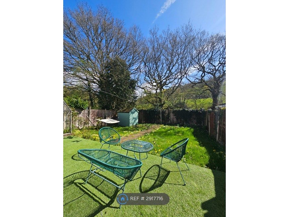 Property photo 3 of 12