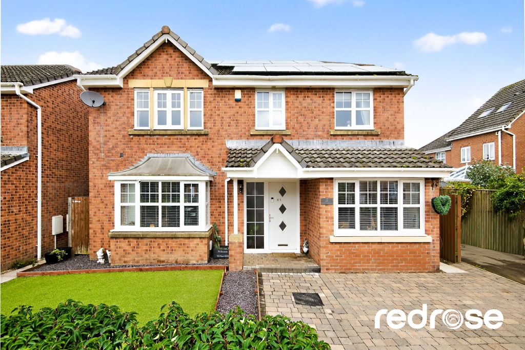 Property photo 1 of 29 Web_5 Roby Ave - Photos-05-2