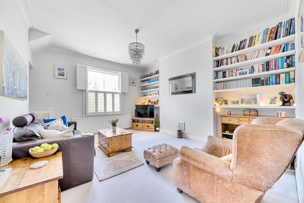 Property photo 2 of 14 Sitting Room