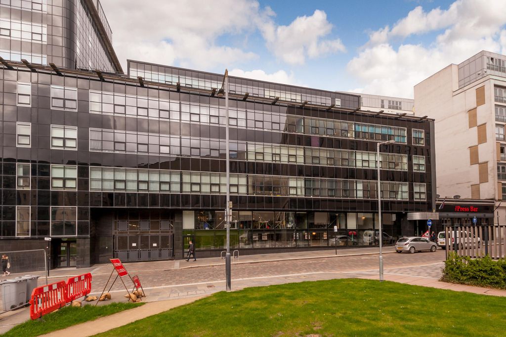 Property photo 3 of 22