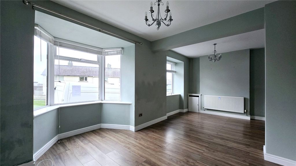 Property photo 2 of 16 Picture No. 04