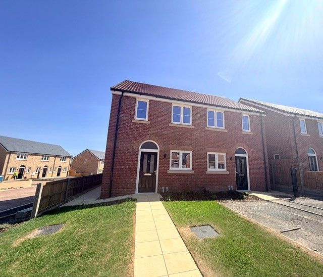 Property photo 1 of 7 Front