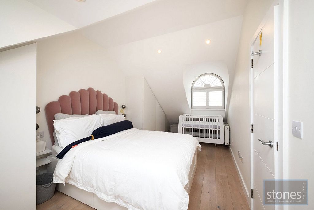 Property photo 2 of 16 Picture No. 09