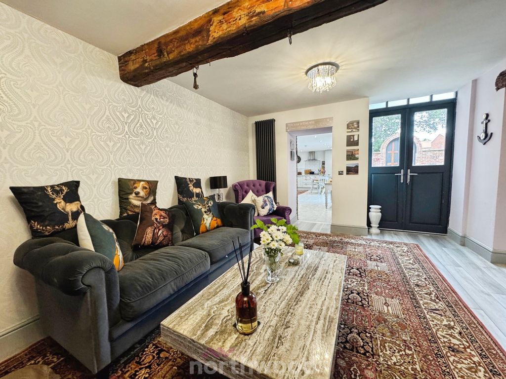 Property photo 1 of 42