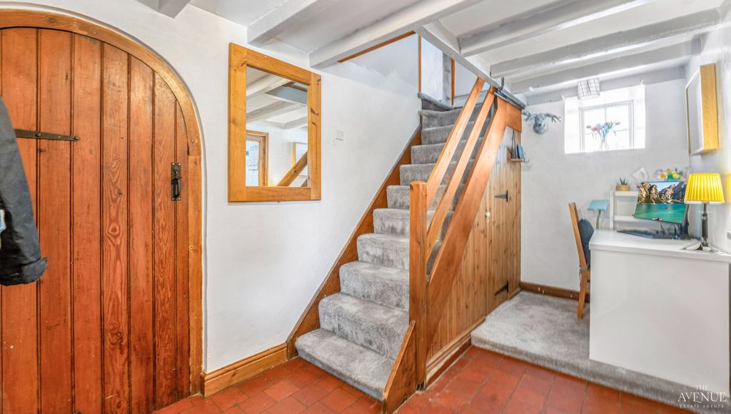 Property photo 3 of 32 5249964