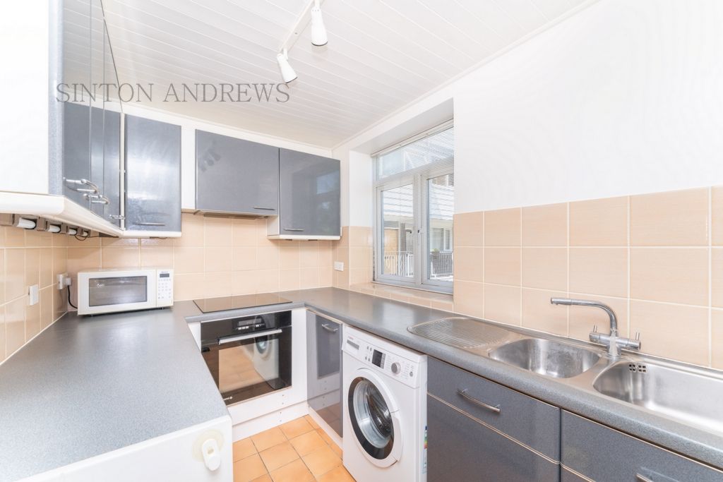 Property photo 3 of 13 Photo 1