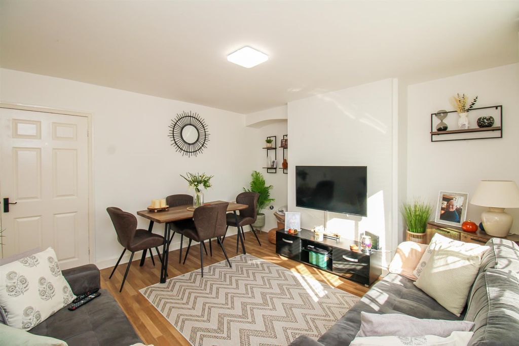 Property photo 3 of 15 Living Room