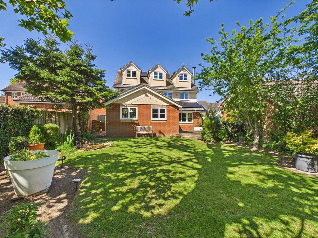Property photo 2 of 20 Picture No. 19