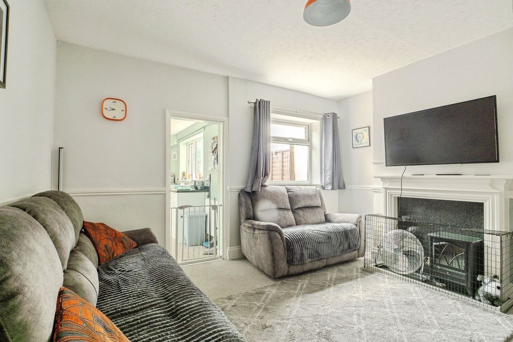 Property photo 2 of 15