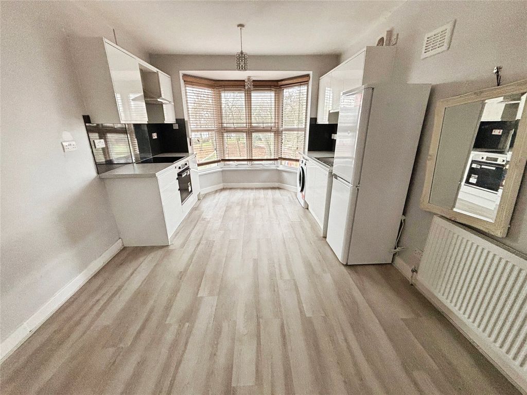 Property photo 2 of 7 Living Room