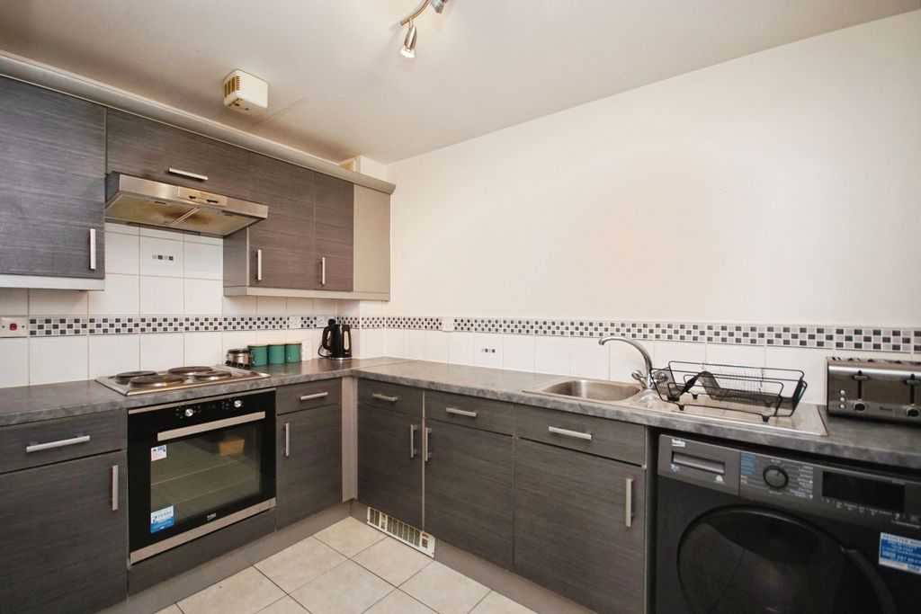 Property photo 2 of 13 Photo