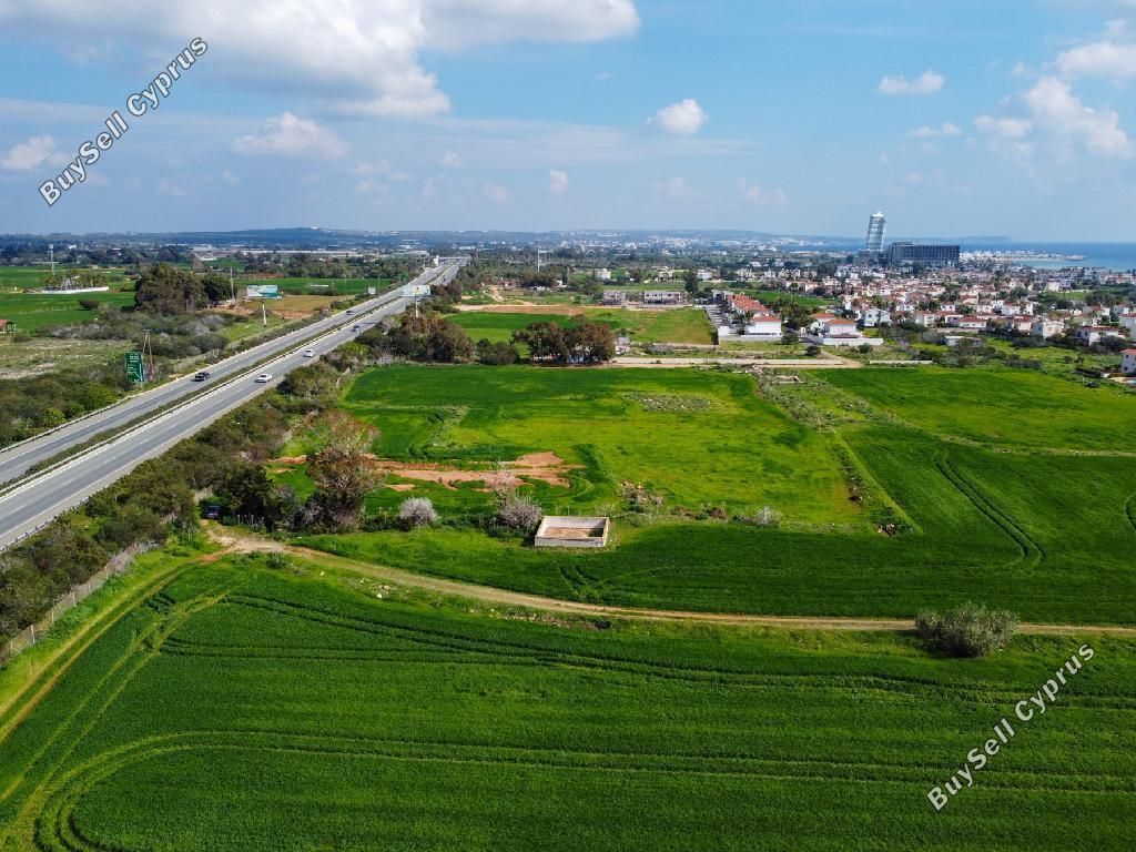 Property photo 2 of 10