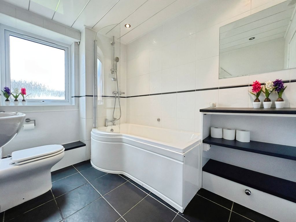 Additional image 11 of 2 bed flat for saleMayfair Gardens, Newcastle Upon Tyne NE20