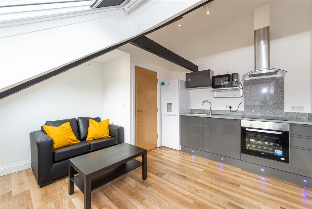 Property photo 2 of 8 Edit-1264.Jpg