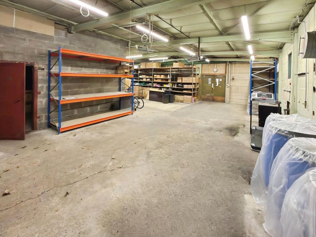 Property photo 3 of 7