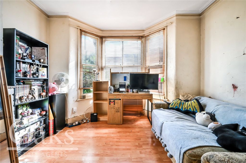 Property photo 2 of 8 Picture No. 06