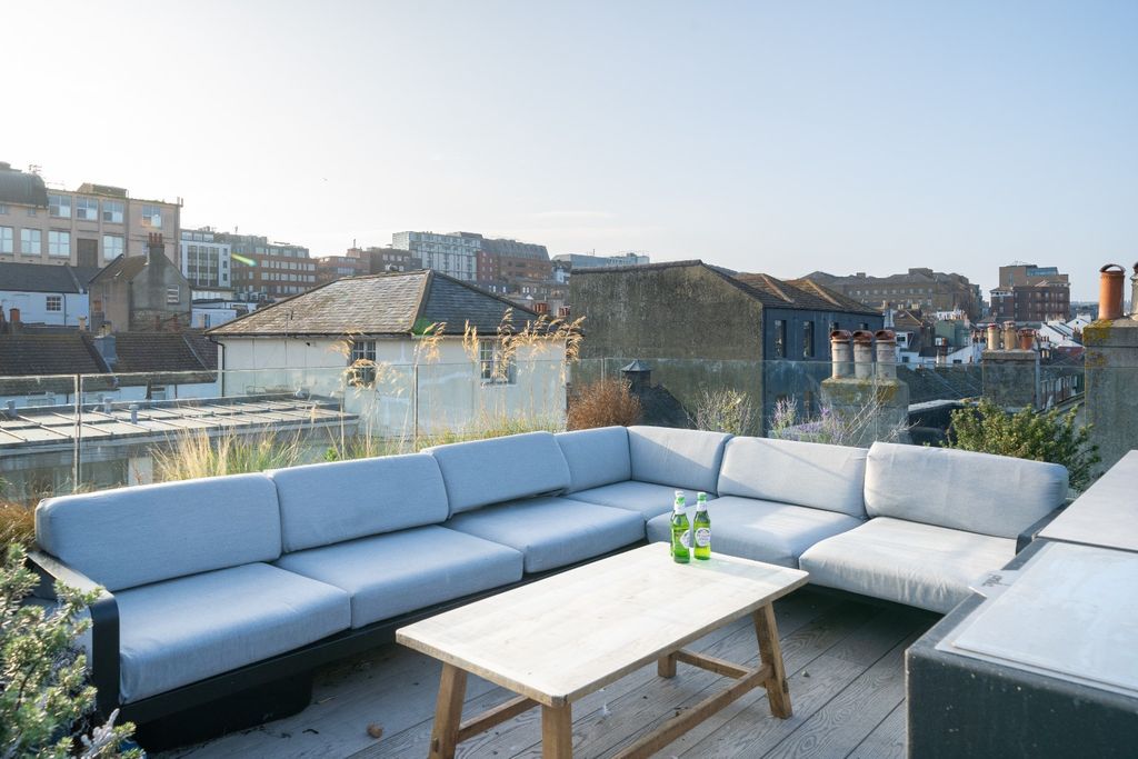 Property photo 2 of 27 4336451