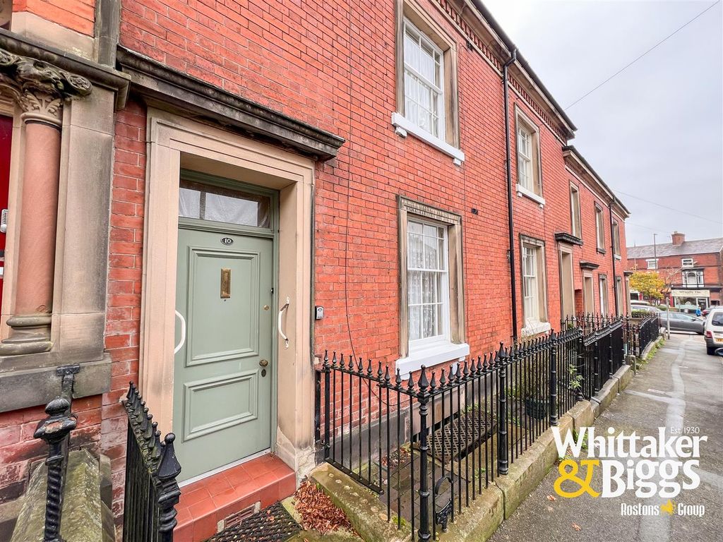 Property photo 1 of 21 Frontage