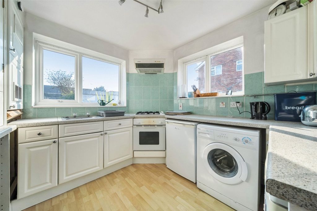 Property photo 2 of 15 Kitchen