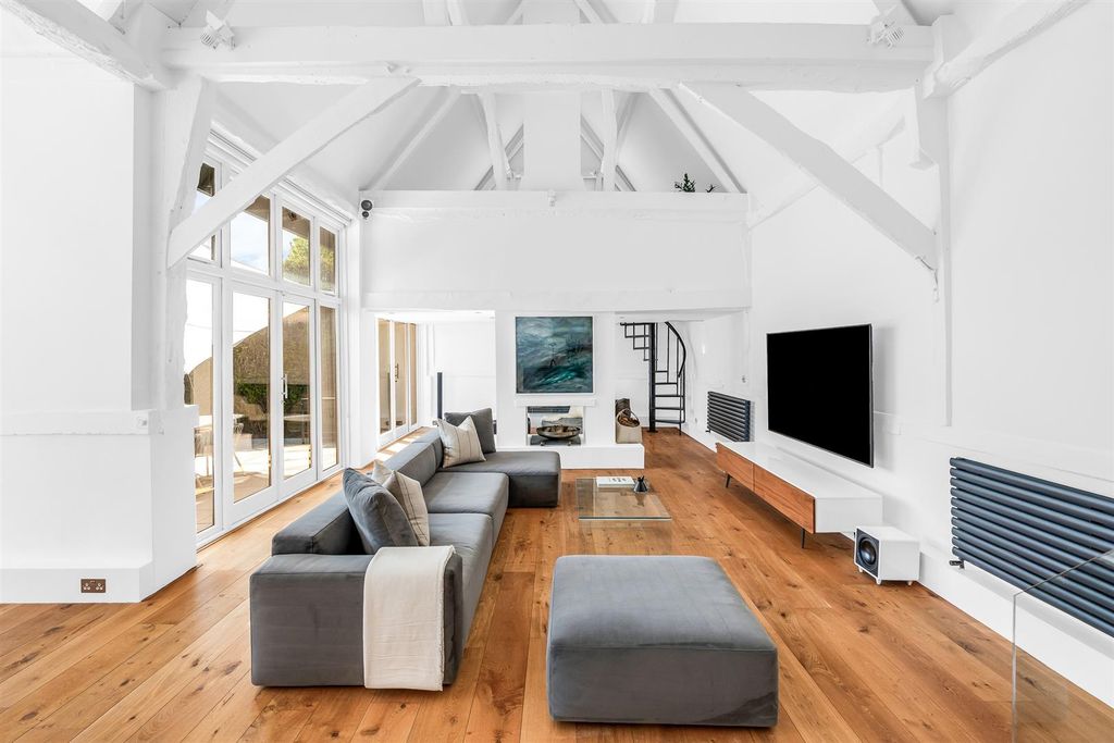 Property photo 2 of 27 Internal-20.Jpg