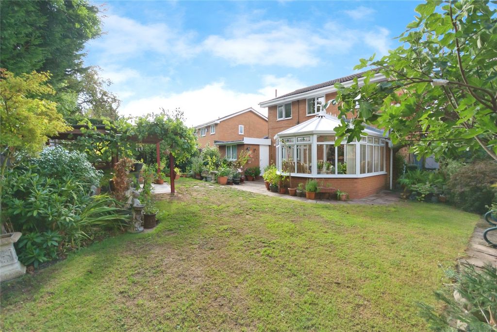 Property photo 2 of 17 Picture No. 35