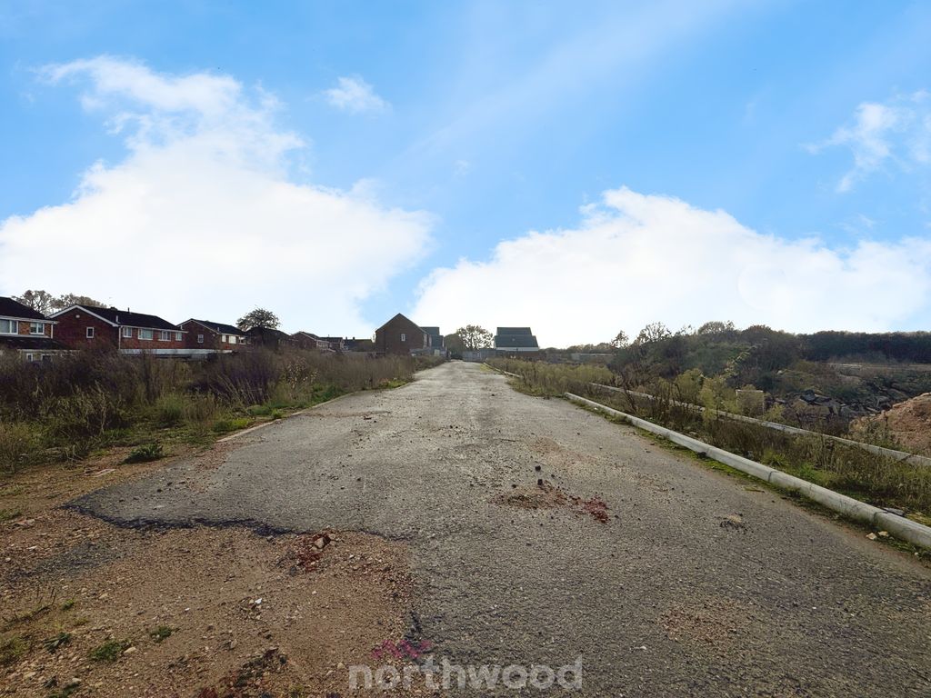 Property photo 2 of 11