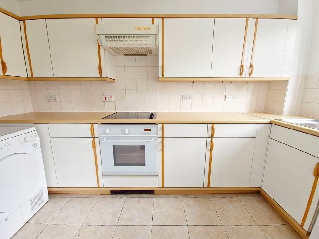 Property photo 3 of 11 Picture No. 08