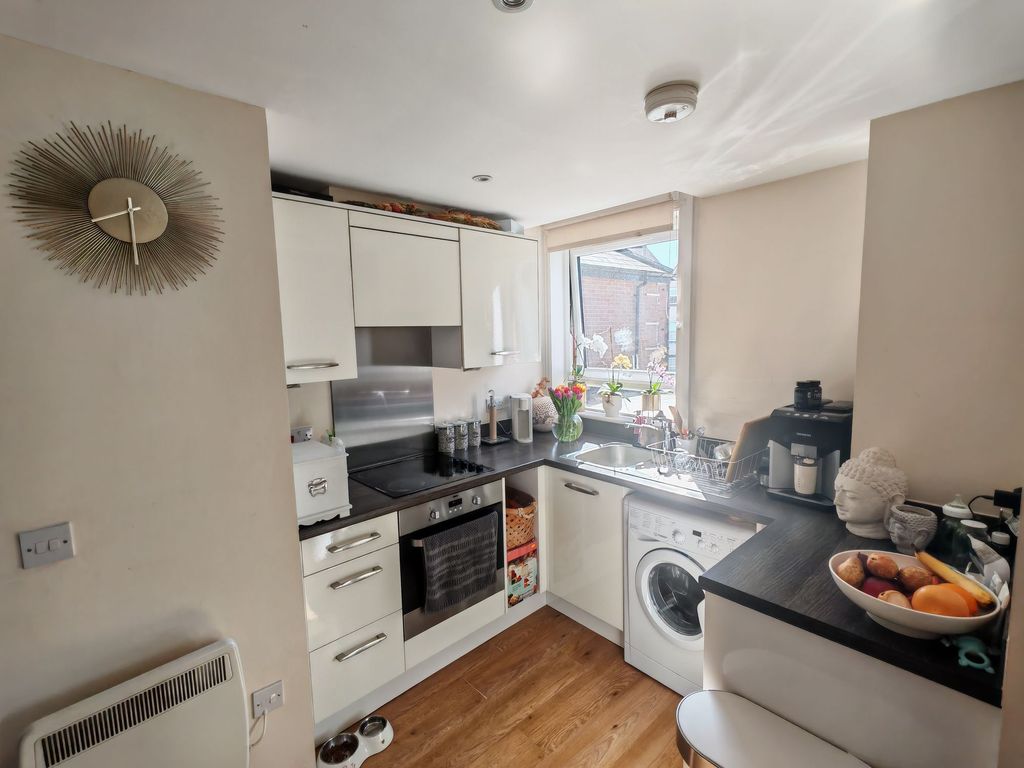 Property photo 2 of 6