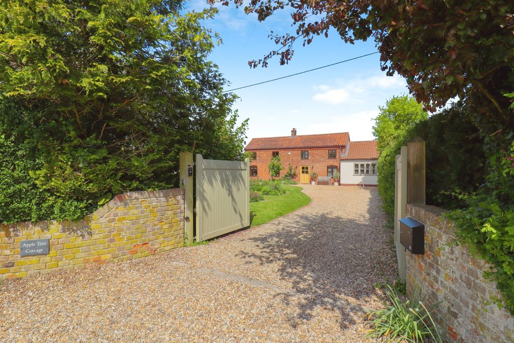 Property photo 1 of 22