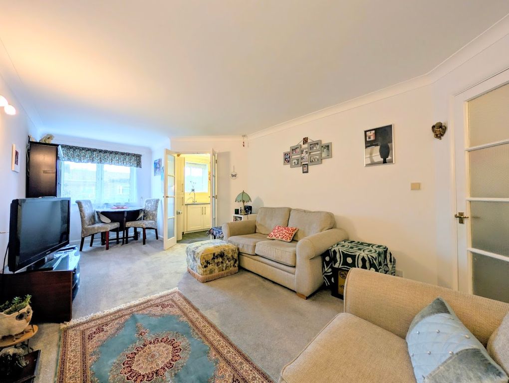 Property photo 3 of 19