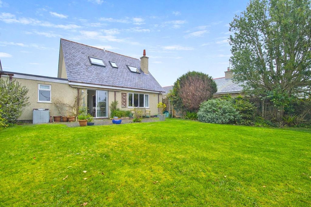 Additional image 10 of 3 bed detached house for saleTy Ni, 9 Wern Y Wylan, Morfa Nefyn LL53