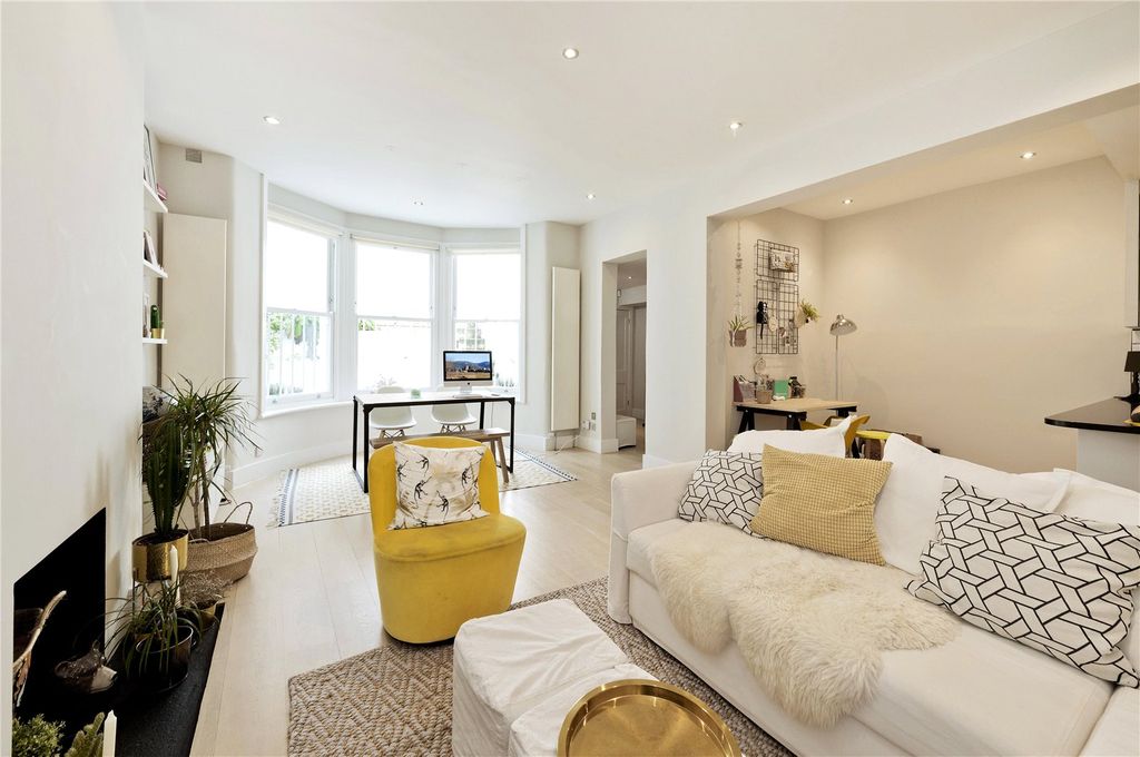 Property photo 1 of 9 A085i00000L948Zaar_Bgo220159_01.Jpg