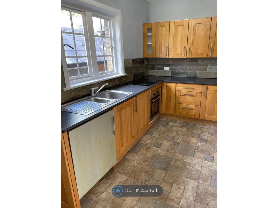 Property photo 1 of 12 Kitchen
