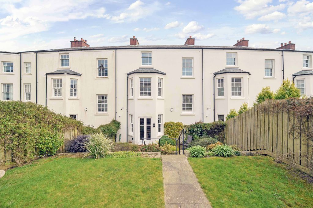 Property photo 2 of 21 Photo 2