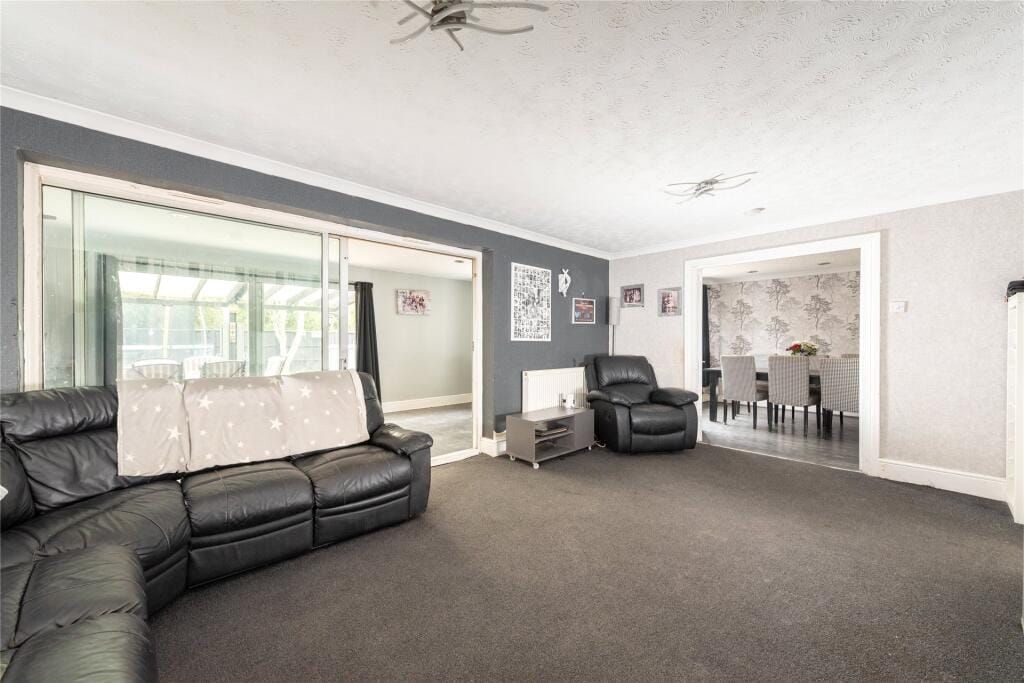 Property photo 3 of 23
