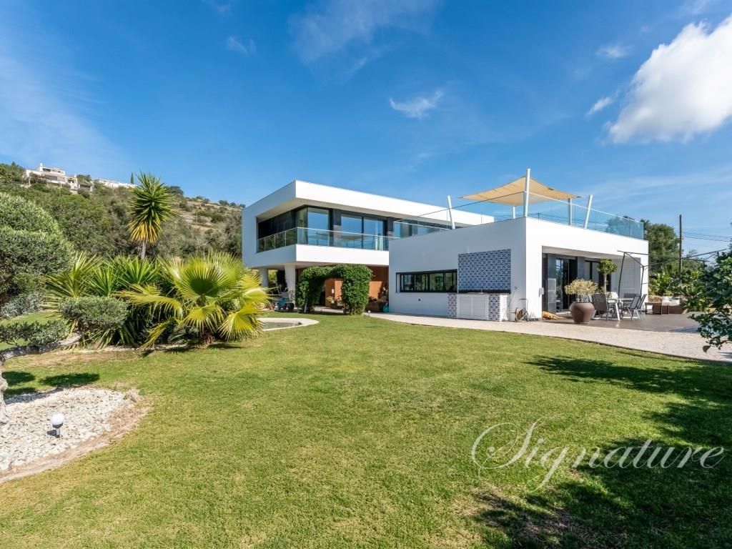 Property photo 1 of 57 Fantastic 4 Bedrooms Modern Villa In Santa Barbara De Nexe With A Phenomenal Sea Views