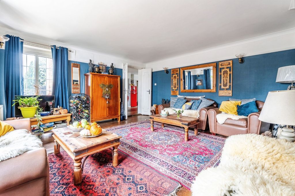 Property photo 2 of 23 Photo