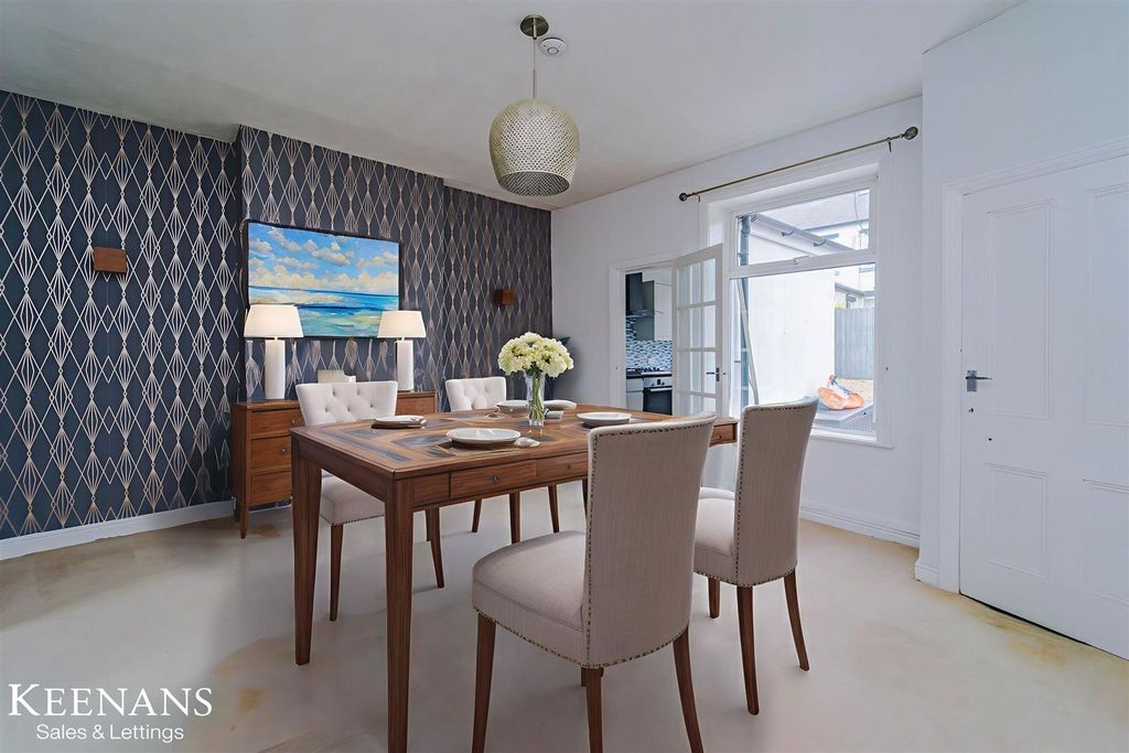 Property photo 2 of 24 Dsc01386 - Dining Room - Standard - 6.Jpg